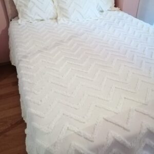 ESLA 1 Ponponlu Yatak Örtüsü  seti krem