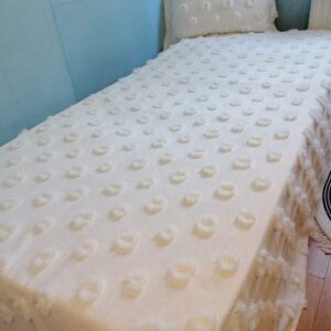 ESLA-6 Ponponlu Yatak Örtüsü  seti krem